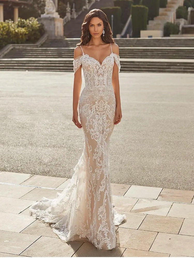 Elegant Tulle Boat Neck High Side Slit Bridal Gown