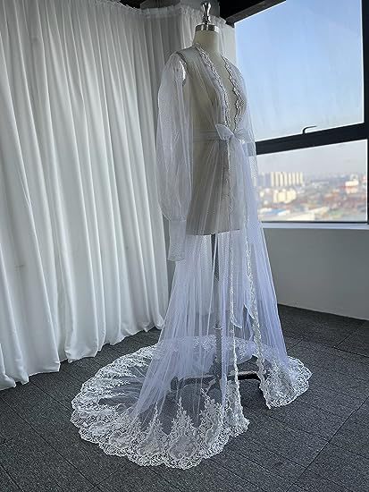 Lace Bridal Robe for Dreamy Wedding Photo Sessions